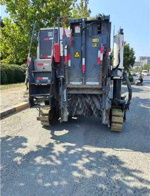 Wirtgen W100F الجبهة أداء آلة طحن