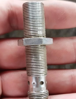 WIRTGEN توجيه العجلات الخلفية الاستشعار رقم الجزء 24761 