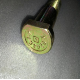 xcmg الأسطوانة الترباس رقم الجزء 225702455