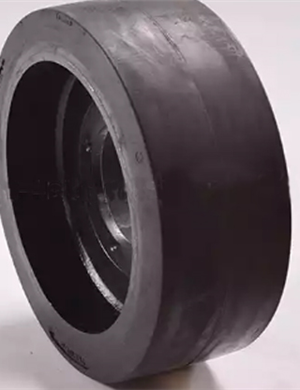 Wearable Solid tire rubber wheel for W100H road milling machine