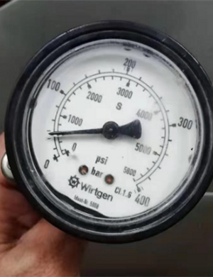  Road Milling Machine Travel Drive Pressure Gauge Part Number 5008