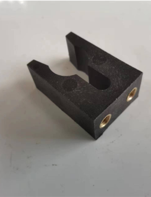 Vö   Paver      Ceiling clamping block part number 2062484