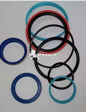 Steering cylinder repair kit part number 05851077