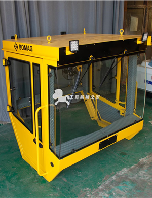 BOMAG 203 roller cab