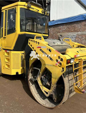 BOMAG BW203SL - 4 Двойное стальное колесо Оборудование 2019 года