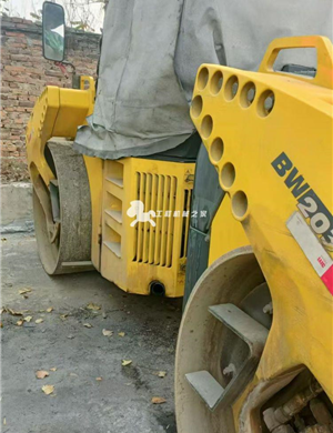 One BOMAG  203 with dual steel wheels in 2020 