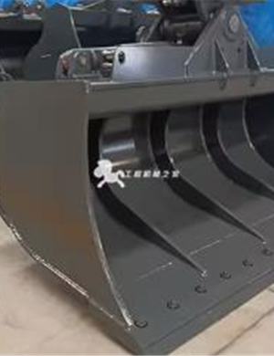 Продается 6 - тонный экскаватор Дом строительной техники наклонный ковш