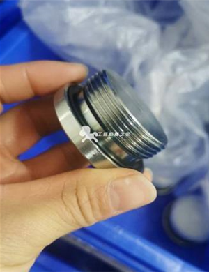 WIRTGEN milling hub with antifreeze plug part number 12186
