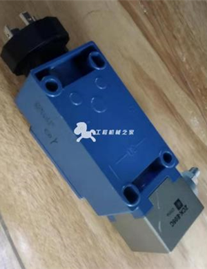 WIRTGEN limit switch part number 137941 