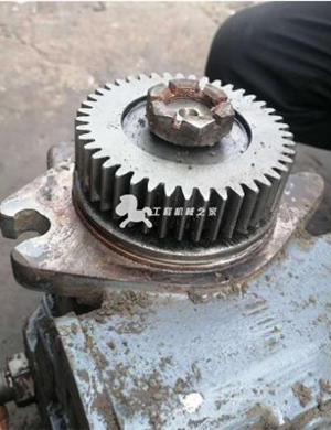 WIRTGEN walking hydraulic pump part number 2056114 