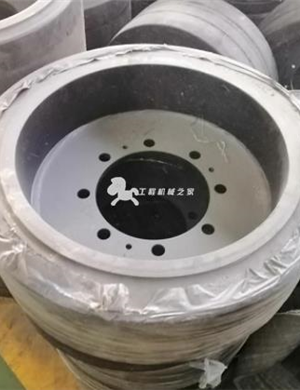  Wirtgen solid tire (front wheel) part number 1639730647