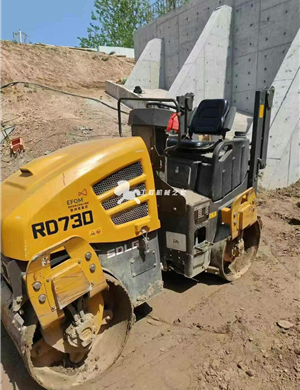 2021 Lingong 3-ton small steel wheel, dual drive and dual vibration