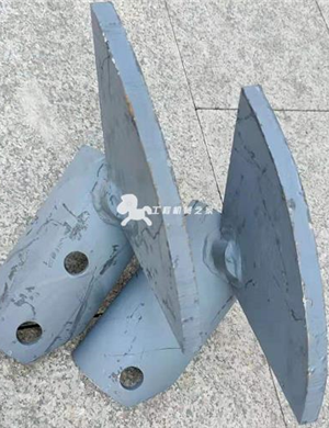 BOMAG Reverse Blade Right Ye Xingtong Part Number BF800C006