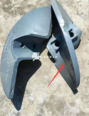 BOMAG accessory main blade right part number BF800C008