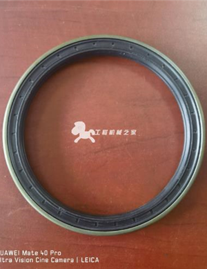 BOMAG rear axle oil seal part number 05585964  