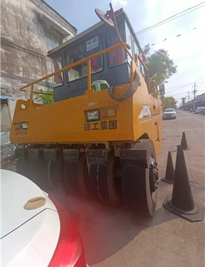 Sell one XCMG 260 rubber wheel