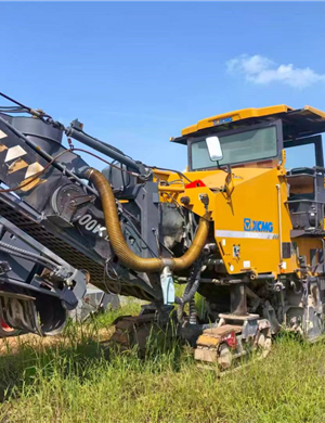 XCMG 200K2 milling machine in 2019, with a total of 3300 hours