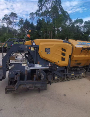 XCMG 355  paver  Expansion Plate Spreader in 2021
