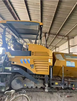 2018 XCMG 903 expansion board paver