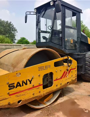 One 22 ton single steel wheel  roller  from Sany in 2017